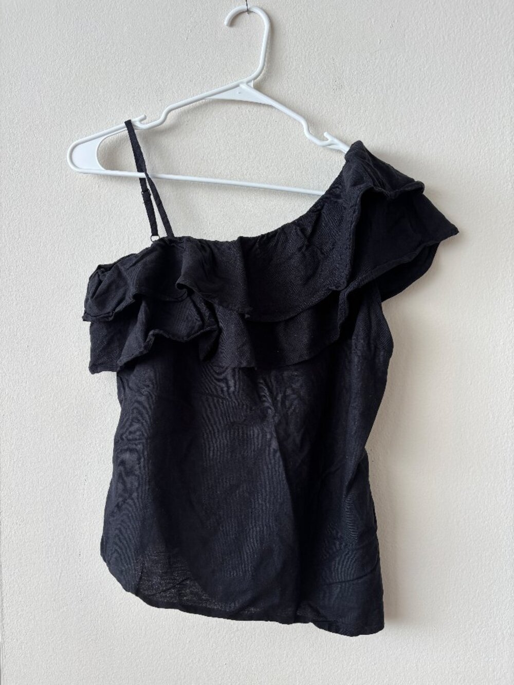 Old Navy Black Ruffle Front One Shoulder Top - Size Small